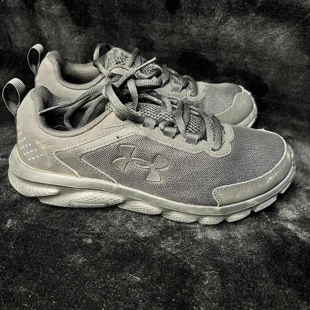 Under Armour Charged Assert 9 Wide Womens 9 D Running Shoes Black Mesh Sneaker‎